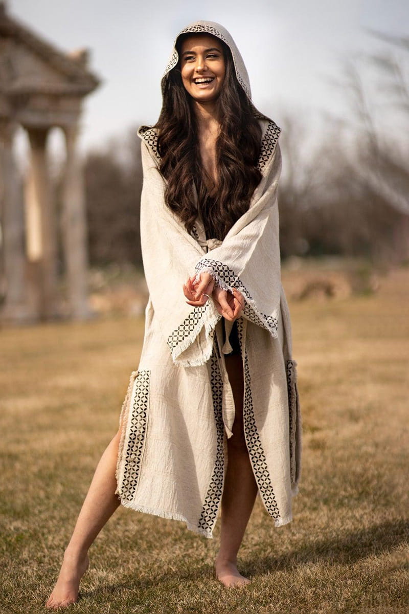 Linen Hooded Robe