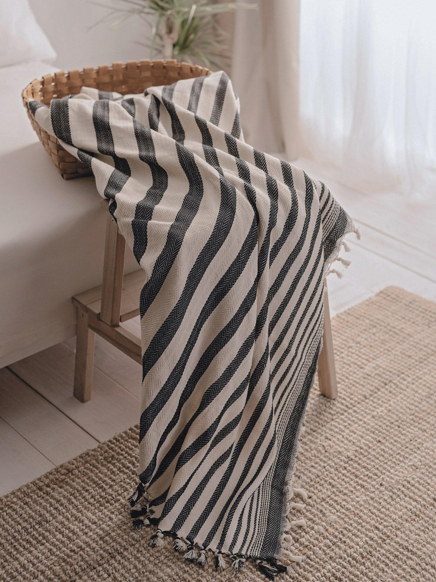 stripe blanket