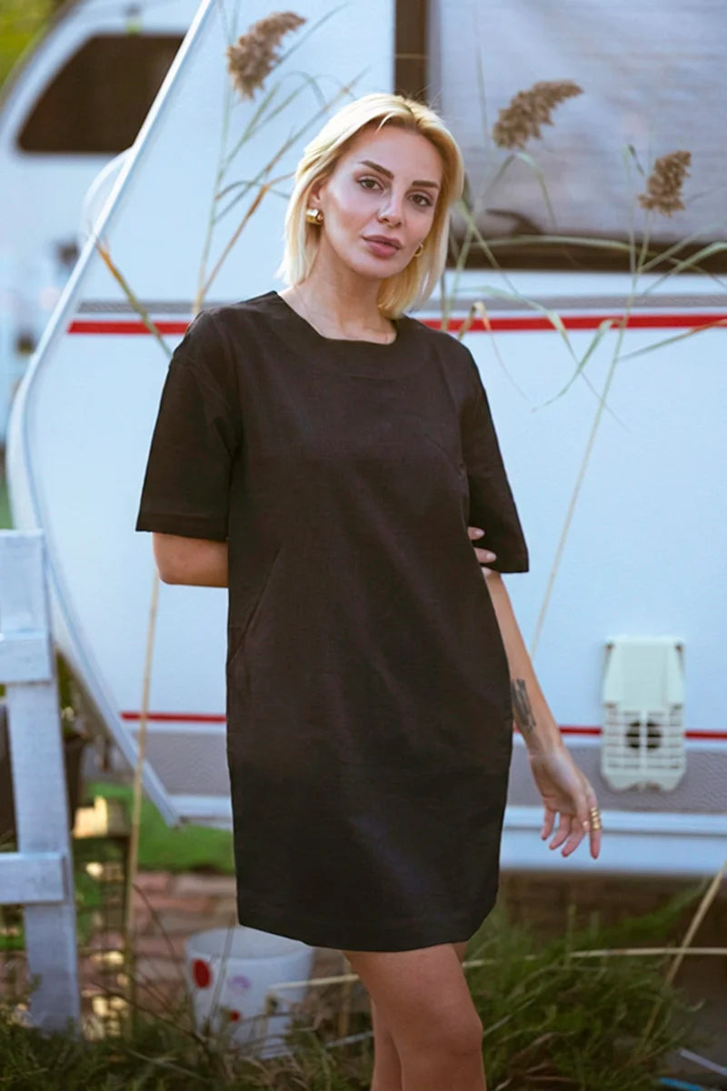 black-t-shirt-dresses-for-women-outdoor